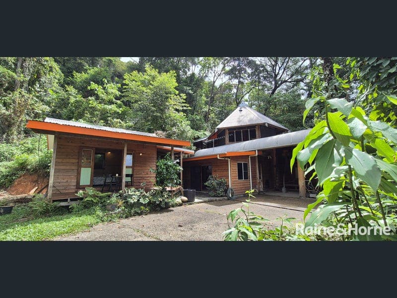 95-99 Coral Sea Drive, Mossman — photo 1 of 5