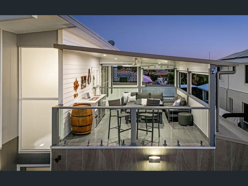 47 Marina View Drive, Pelican Waters — photo 1 of 5