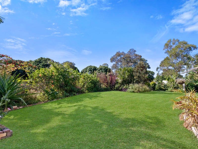 12 Grady Court, Morayfield — photo 1 of 5