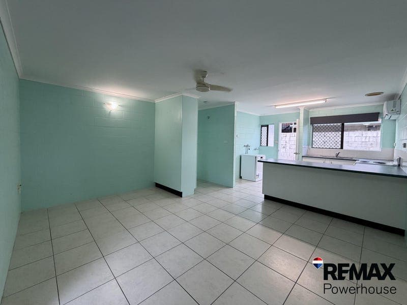 3/43 Sandown Close, Woree — photo 1 of 5