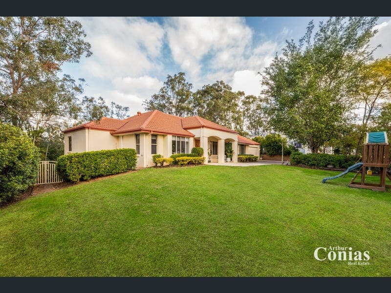 16 Solander Court, Karana Downs — photo 1 of 5