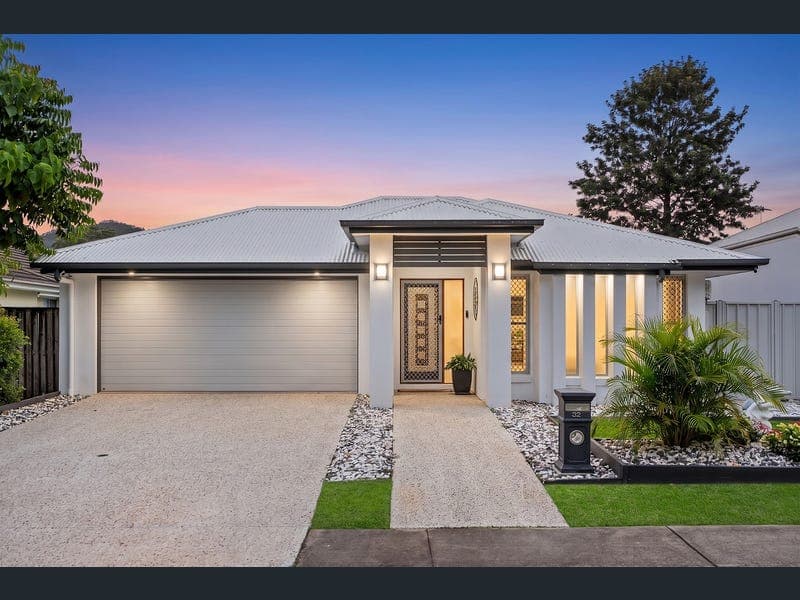 32 Woodgrove Boulevard, Beerwah — photo 1 of 5