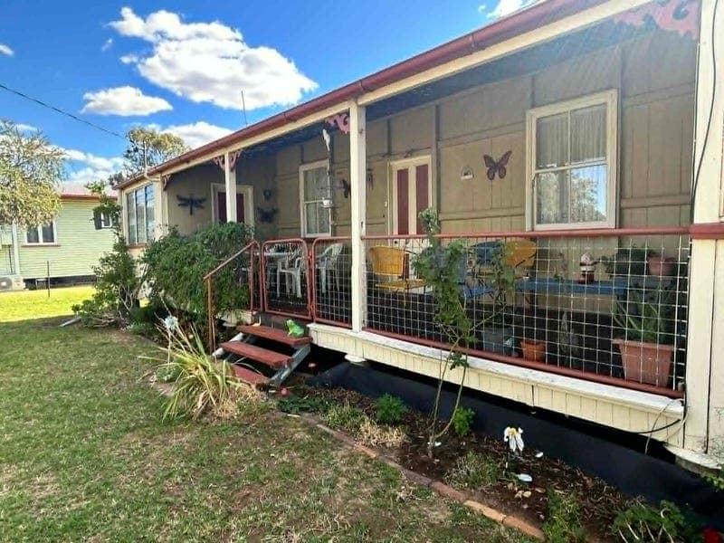 24 Queen Street, Inglewood — photo 1 of 5