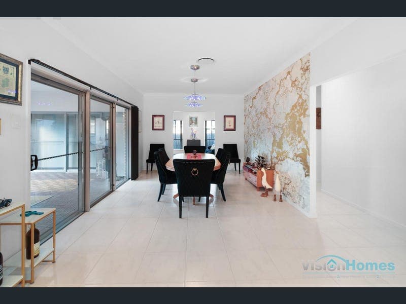 19 Elm Crescent, Bracken Ridge — photo 1 of 5