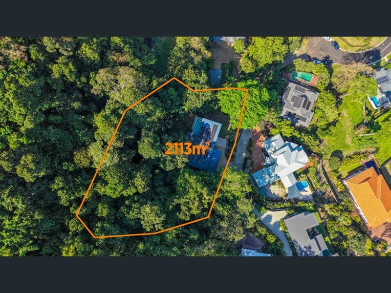11 Oceanview Place, Mooroobool — photo 1 of 5