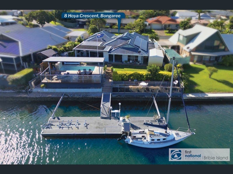 8 Hoya Crescent, Bongaree — photo 1 of 5
