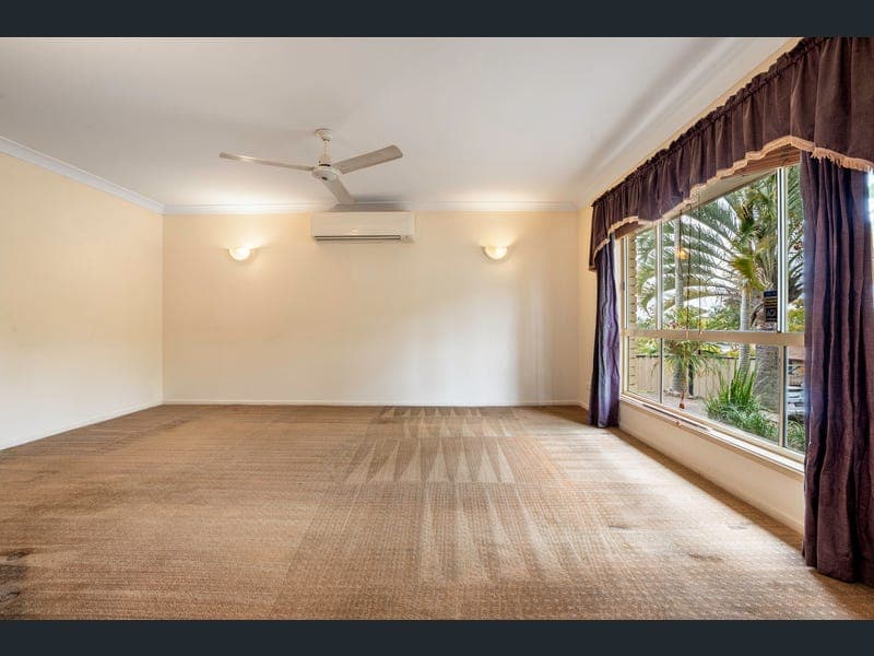 19 Viewbank Court, Beenleigh — photo 1 of 5