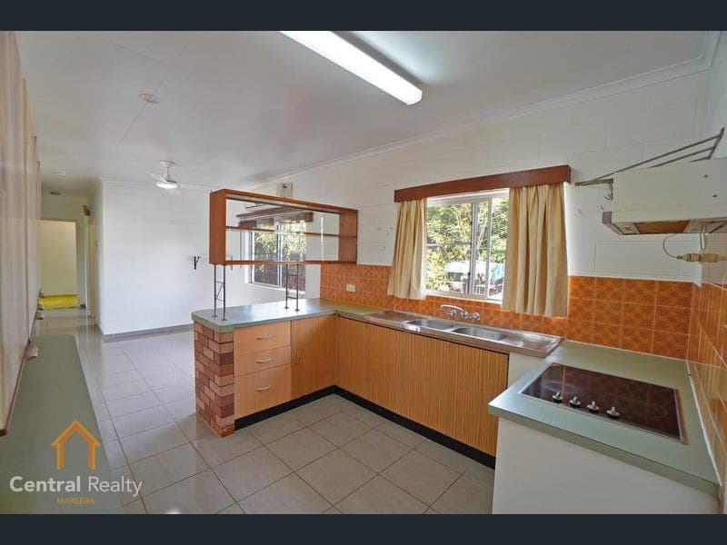25 Langton Avenue, Mareeba — photo 1 of 5