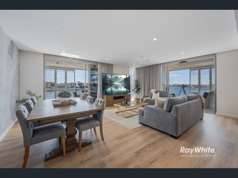 206/15 Aqua Street, Newport — photo 1 of 5