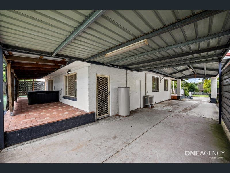 33 Sycamore Street, Inala — photo 1 of 5