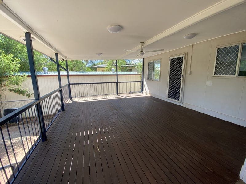 5 Nambut Crescent, Mount Isa — photo 1 of 5