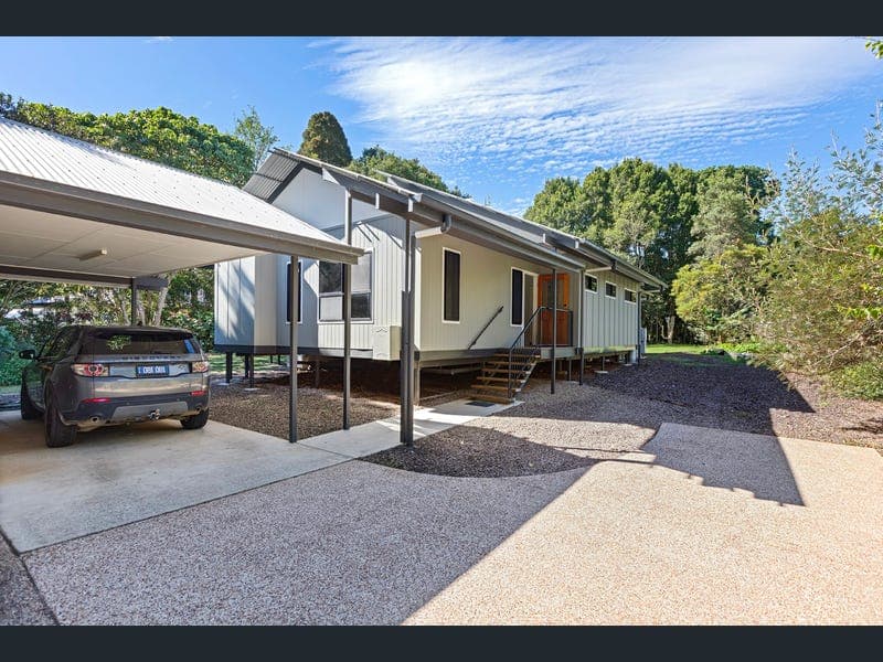 55 Western Avenue, Montville — photo 1 of 5