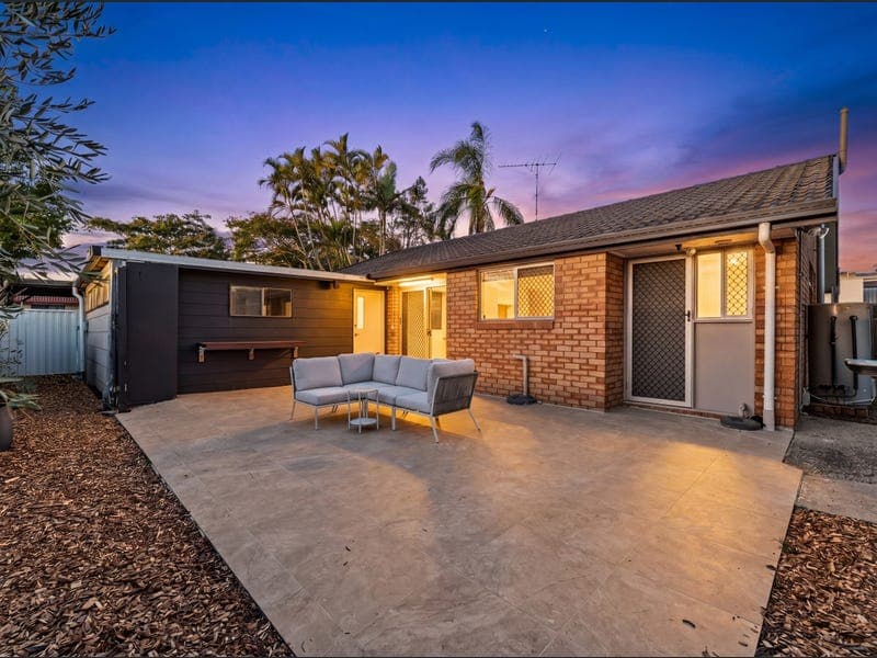 3 Fairmont Street, Runcorn — photo 1 of 5