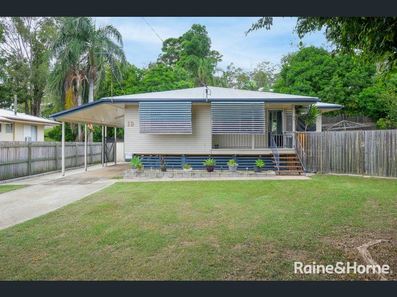 18 John Dory Drive, Toolooa — photo 1 of 5