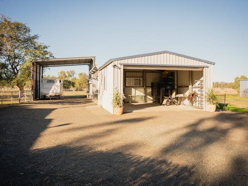 28 - 32 Edwardes Street, Roma — photo 1 of 5