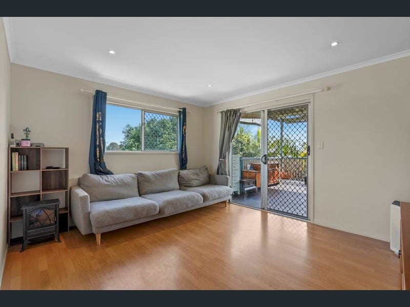 21 Lanham Road, Deception Bay — photo 1 of 5
