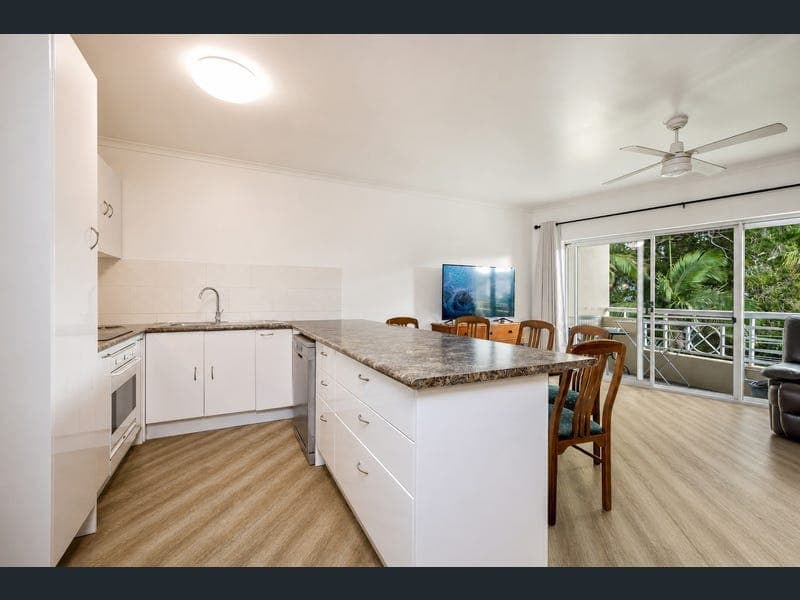 17/25-27 Digger Street, Cairns North — photo 1 of 5