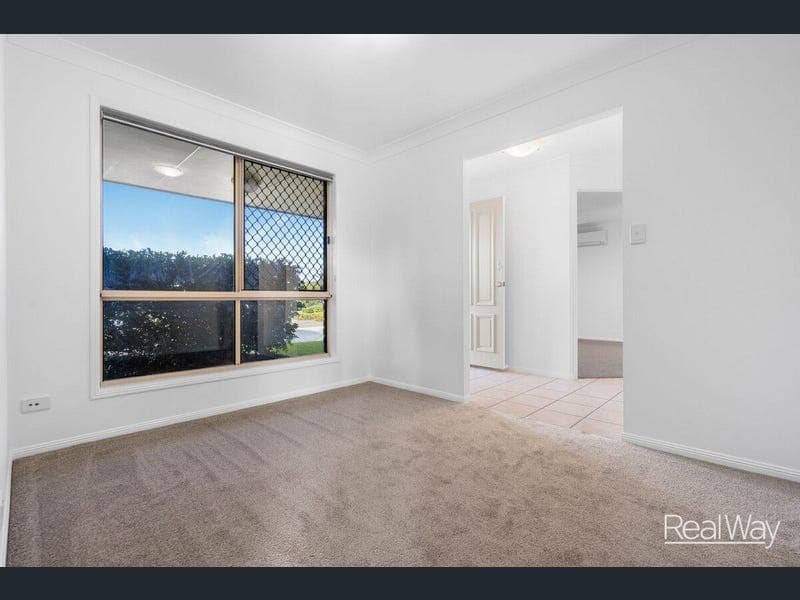 17 Capriole Close, Yamanto — photo 1 of 5
