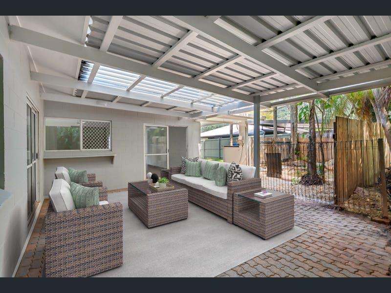 7 Andrea Close, Mooroobool — photo 1 of 5