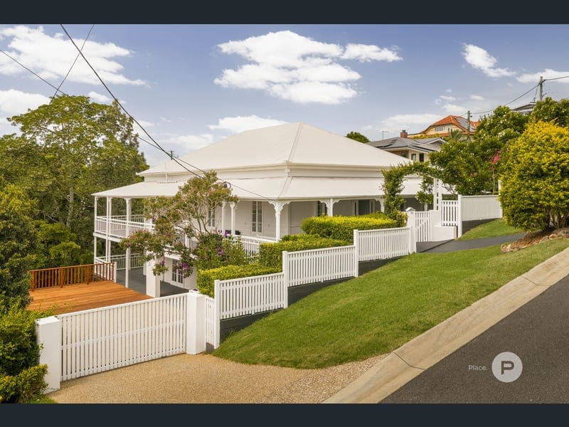 30 Norwood Terrace, Paddington — photo 1 of 5