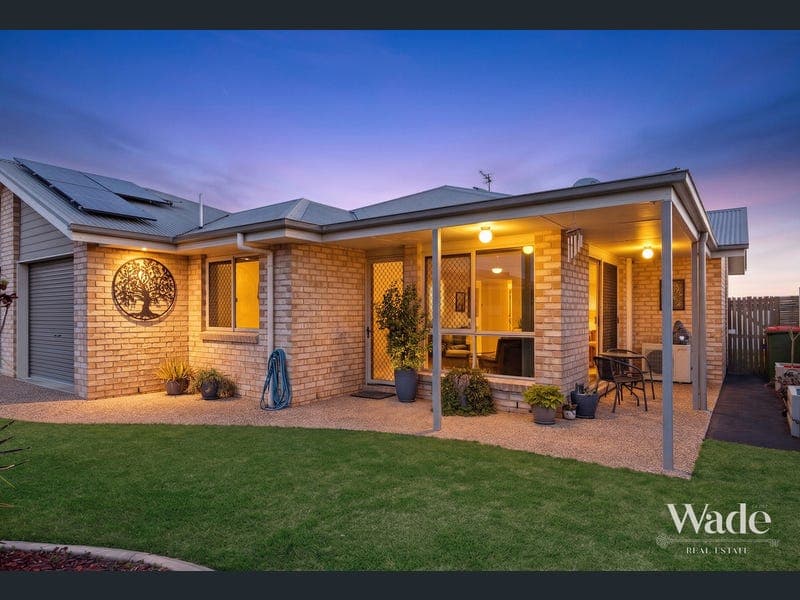 2/3 Hans Borgar Court, Warwick — photo 1 of 5