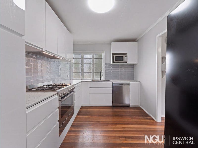 14 Hutchins Street, Tivoli — photo 1 of 5
