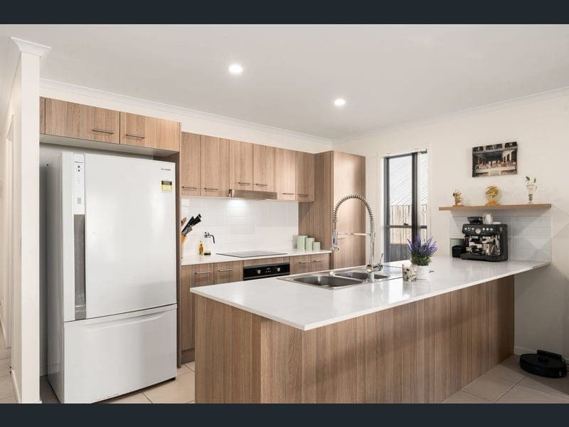 39 Finch Circuit, Flagstone — photo 1 of 5