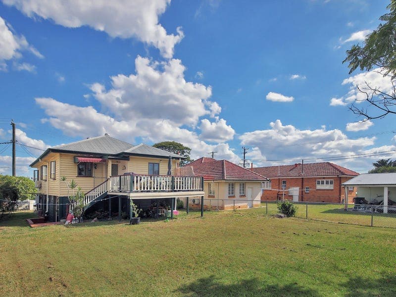 84 Hansen Street, Moorooka — photo 1 of 5