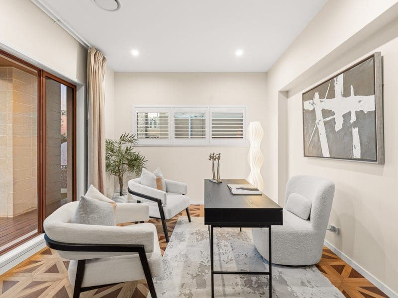 46 Kookaburra Circuit, Rochedale — photo 1 of 5