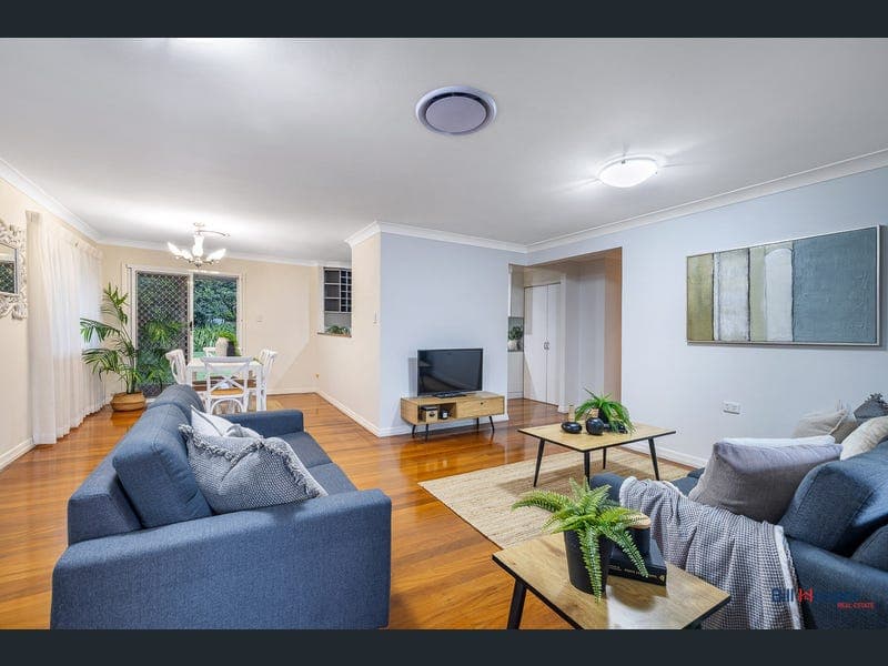 77 Clausen Street, Mount Gravatt East — photo 1 of 5
