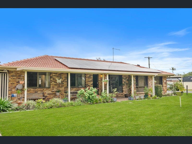 27 Brosnan Drive, Capalaba — photo 1 of 5