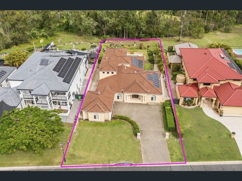 92 Arun Drive, Arundel — photo 1 of 5