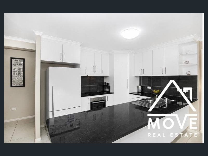 10 Tingalpa Way, Bohle Plains — photo 1 of 2
