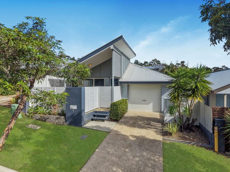 7 Wimbledon Street, Springfield Lakes — photo 1 of 5