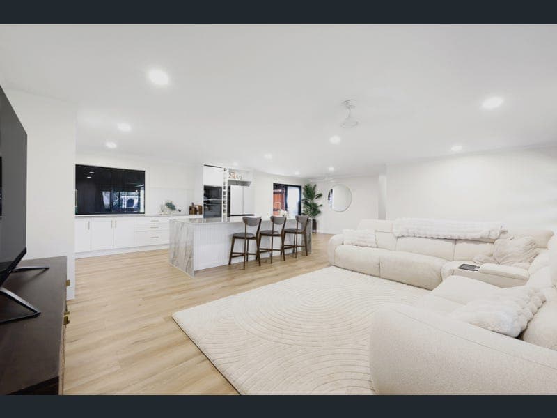213 Shoal Point Road, Bucasia — photo 1 of 5