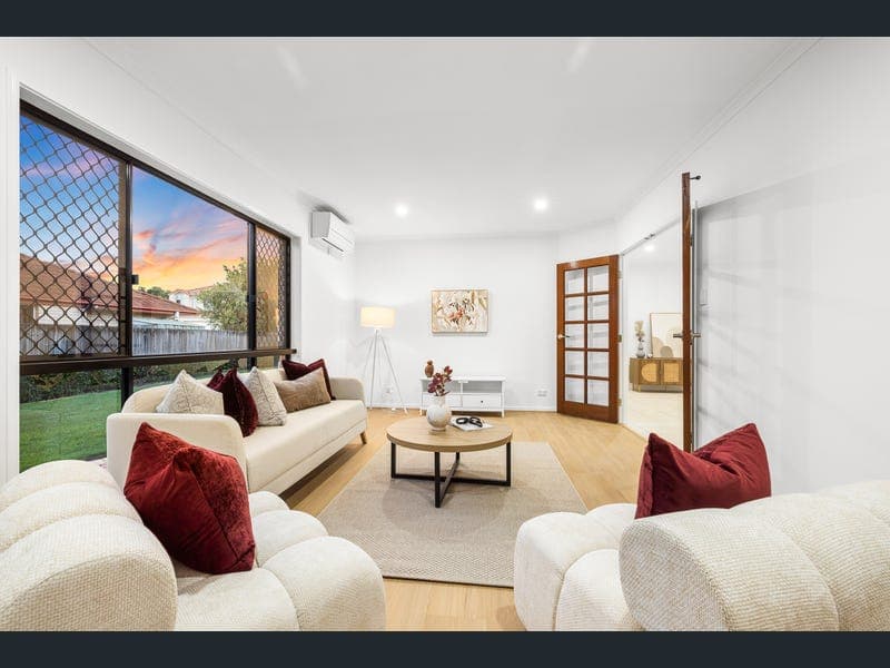17 REGAL PLACE, Eight Mile Plains — photo 1 of 5