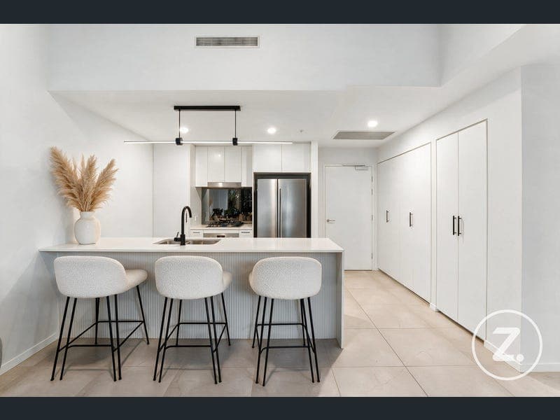 2105/1 Grant Avenue, Hope Island — photo 1 of 5