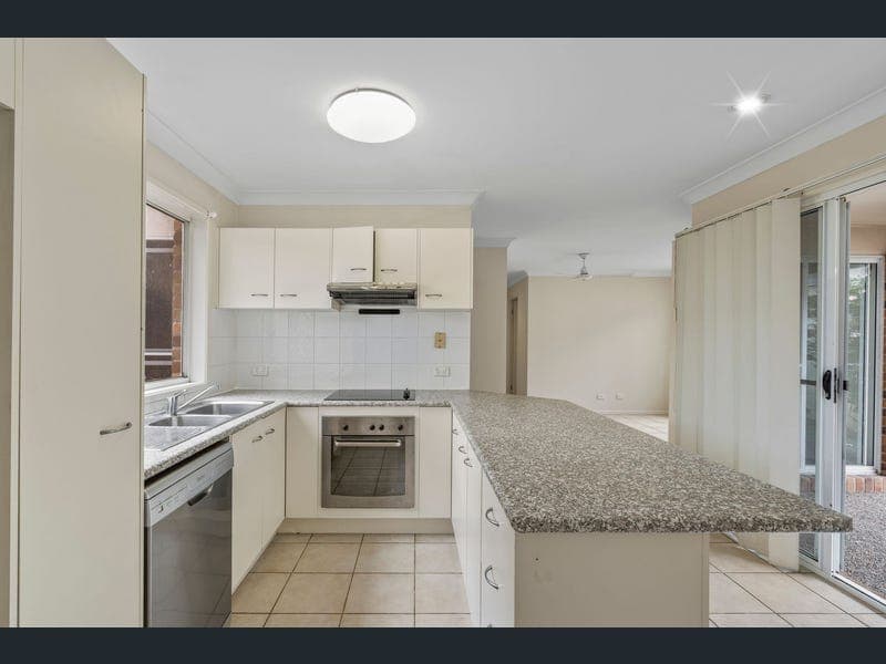 115 Mulgrave Cres, Forest Lake — photo 1 of 5
