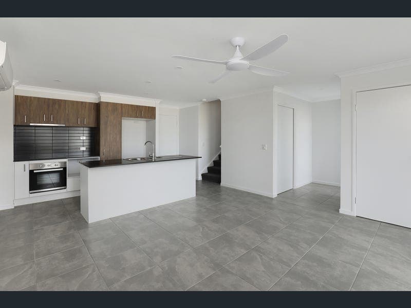 28 Tarcutta Lane, Nirimba — photo 1 of 5