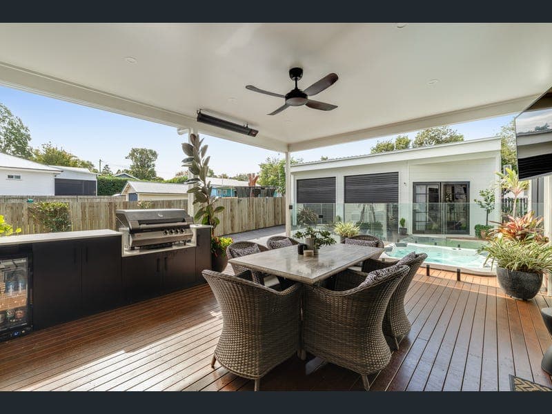 76 Mackenzie Street, Mount Lofty — photo 1 of 5