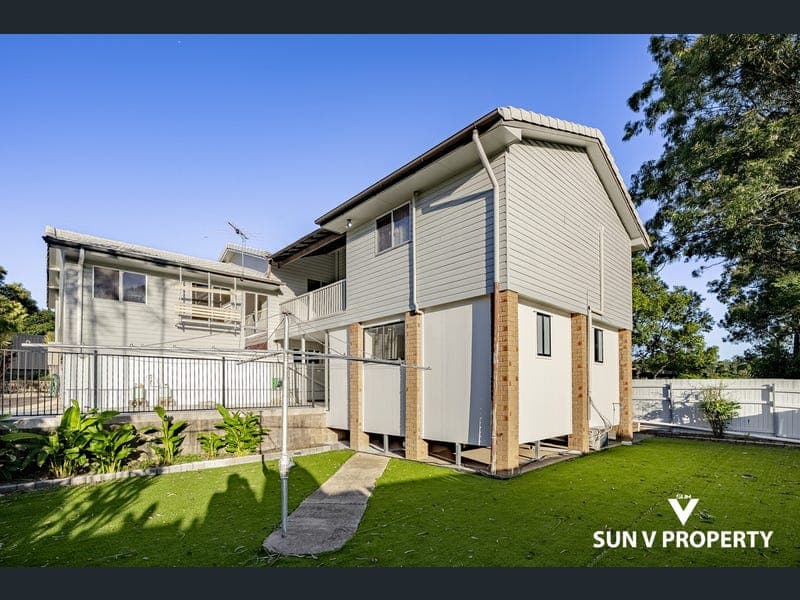 63 Ervatamia Street, Runcorn — photo 1 of 5