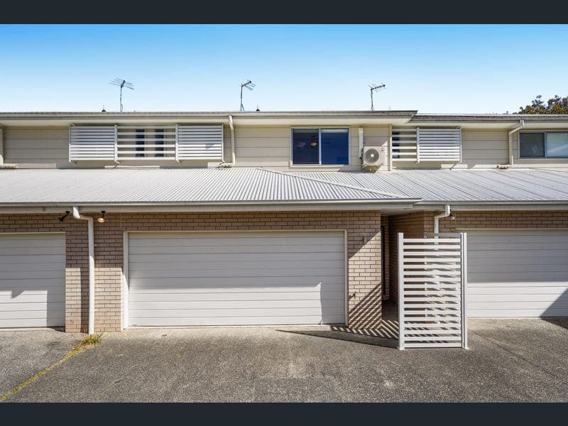3/4 Tea Trees Avenue, Springfield Lakes — photo 1 of 5