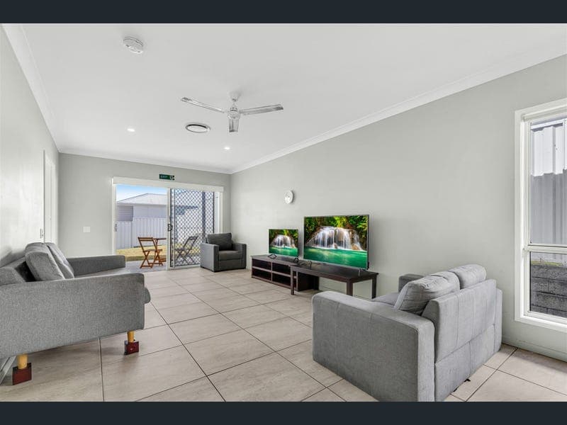 58 North High Street, Brassall — photo 1 of 5