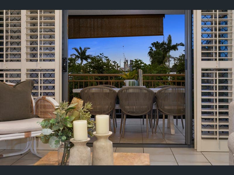 9/34 Douglas Street, Greenslopes — photo 1 of 5
