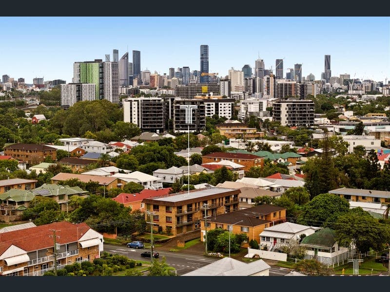 1/182 Juliette Street, Greenslopes — photo 1 of 5