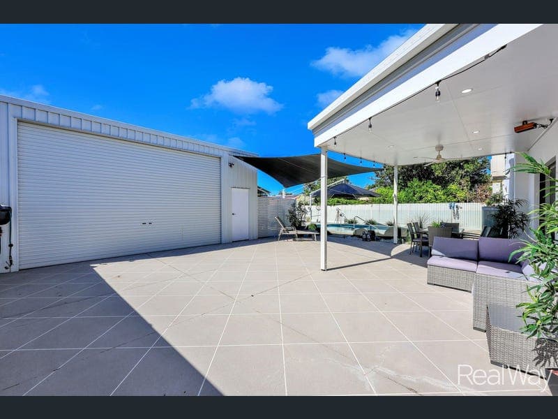 15 Jensen Street, Avenell Heights — photo 1 of 5