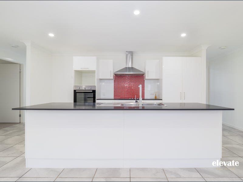44 Broadwater Place, New Auckland — photo 1 of 5
