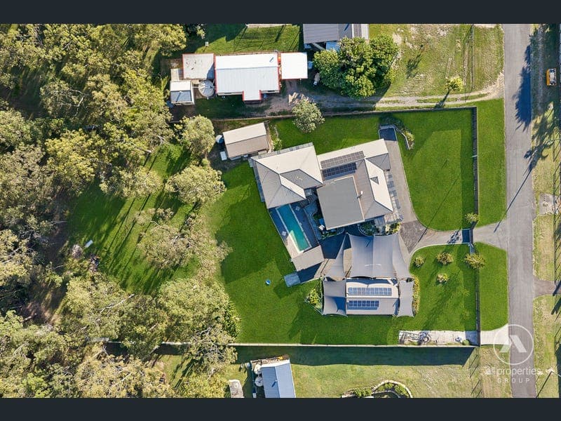 35-39 Gazelle Court, Greenbank — photo 1 of 5