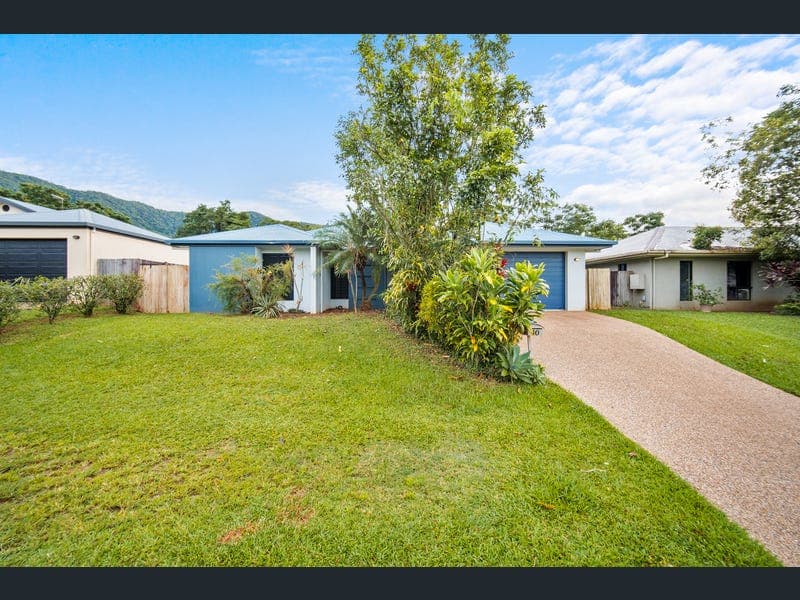 10 Conway Close, Bentley Park — photo 1 of 5