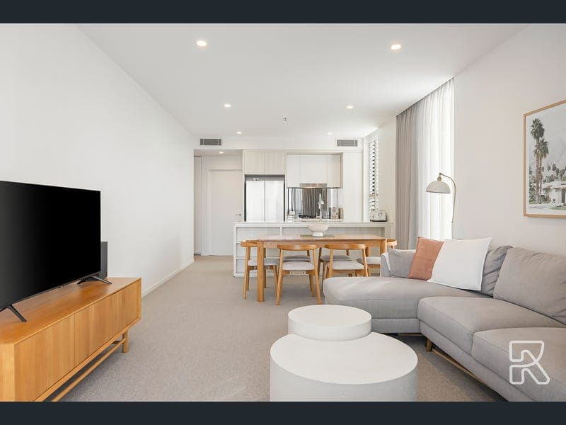 1002/12 Cunningham Street, Newstead — photo 1 of 5